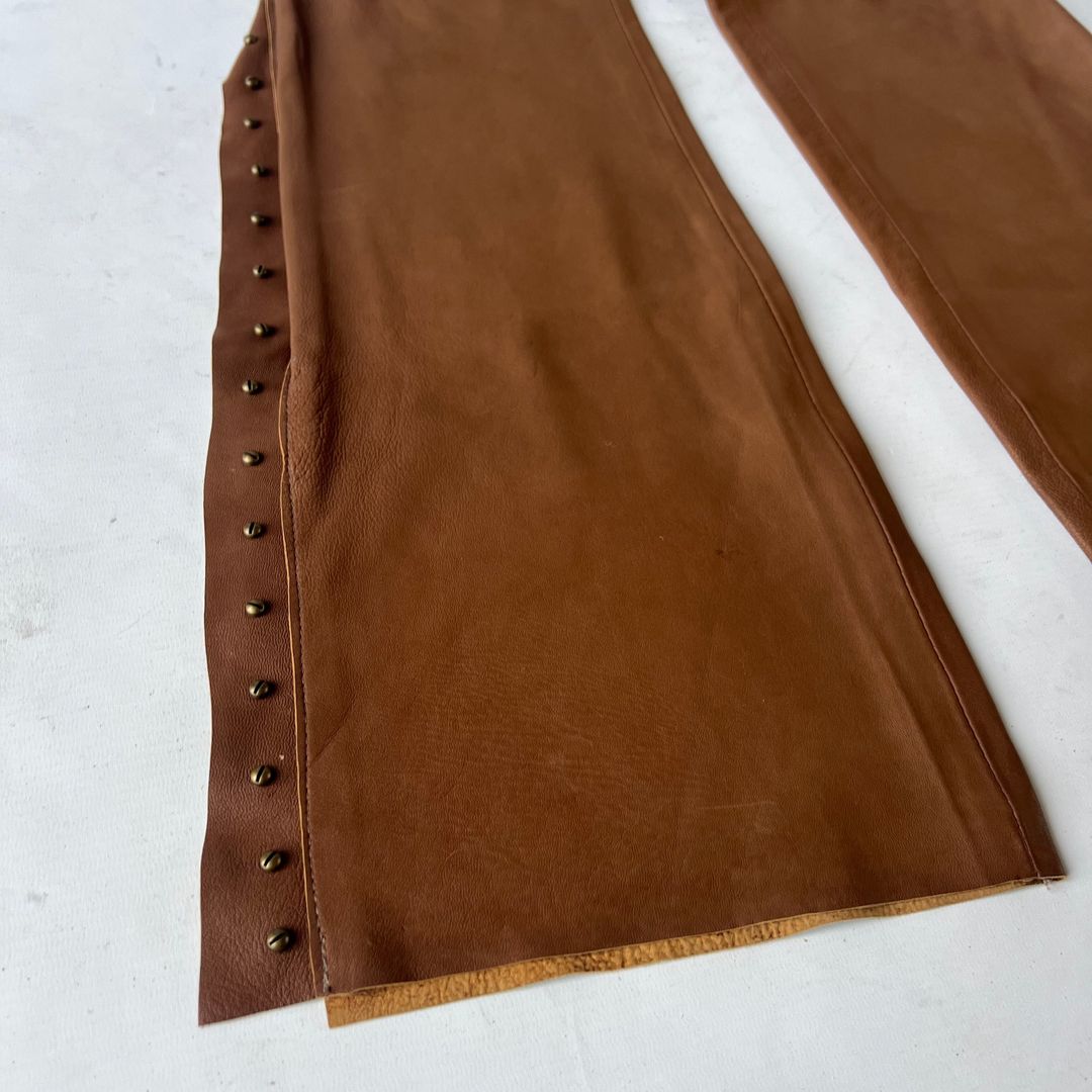 Thumbnail 156fb10f-2956-4c59-94c1-9ce23589a7ab