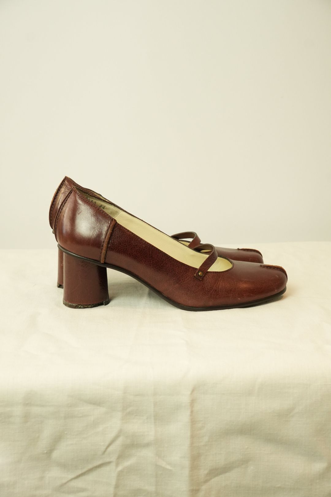 Tsumori Chisato Walk Stitch Heels Sz 24 by TSUMORI CHISATO in size W24 from SHOES category