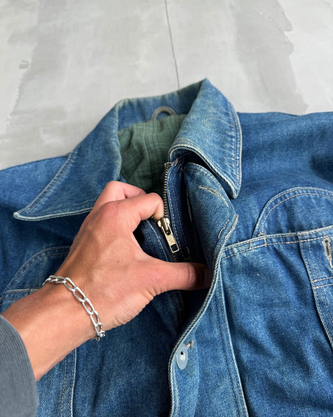 Thumbnail a362d76a-73f4-45b5-ba4d-5b51950b304a