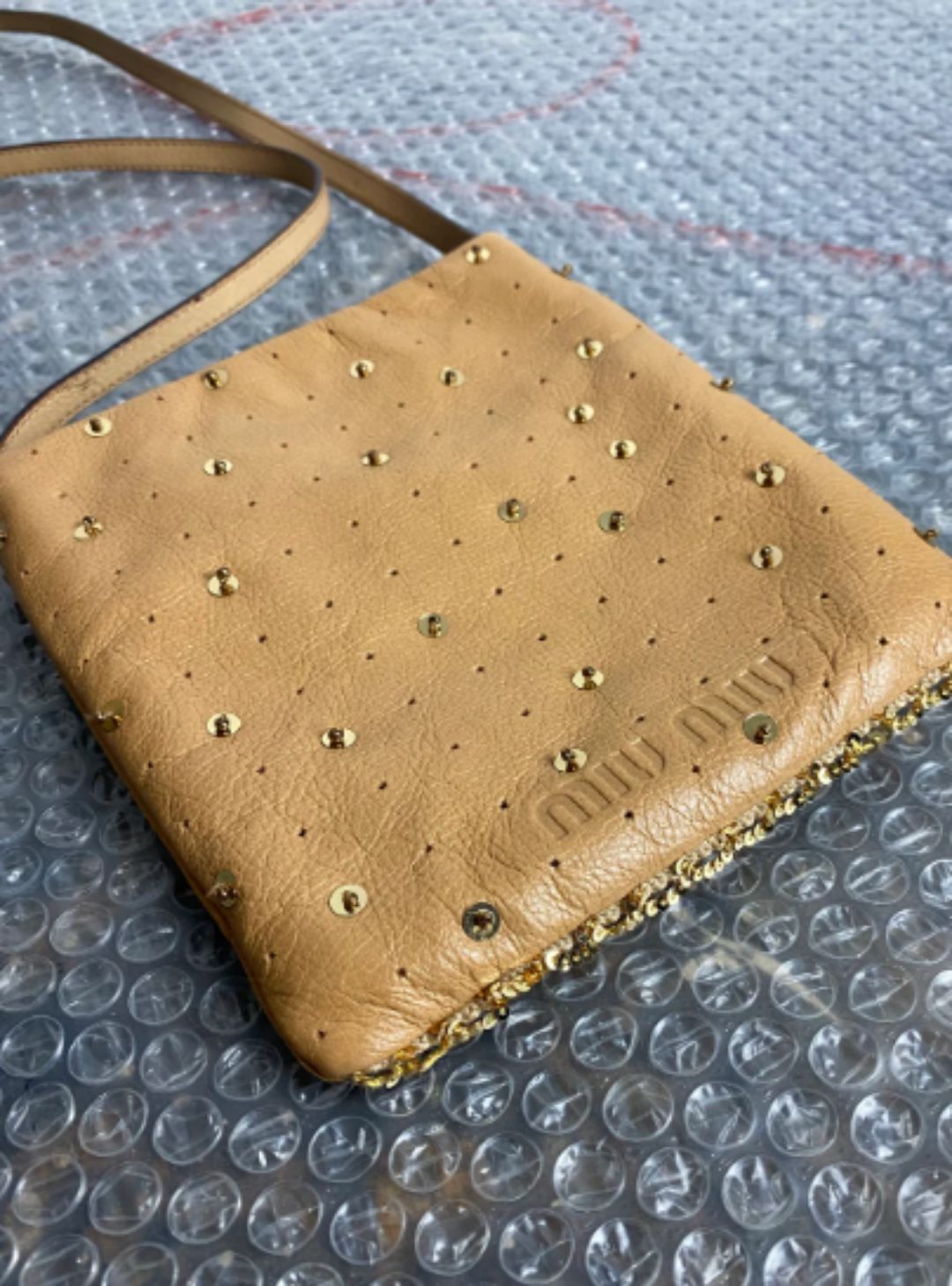 Thumbnail 8b82c225-1e8b-4a85-8086-7881762a2538