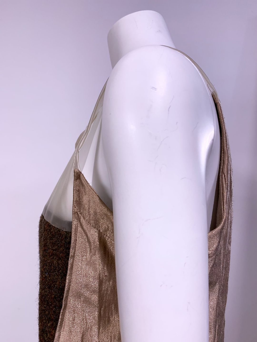 Thumbnail 888efa6b-e185-407a-9497-fed0a4c2a588