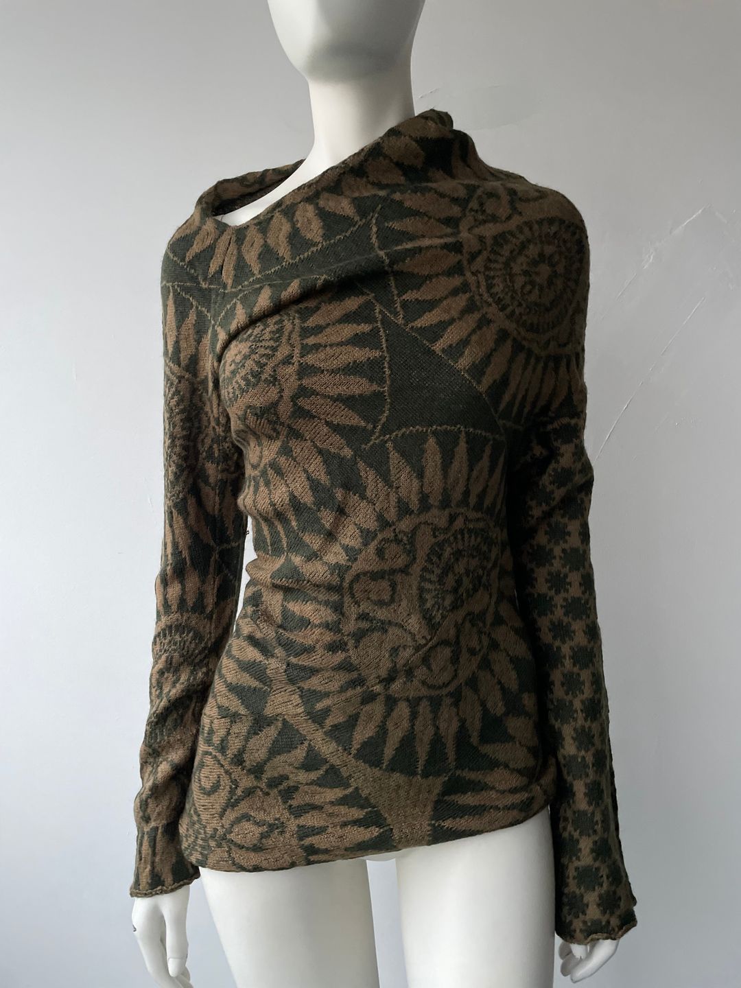 Dries Van Noten asymmetric wool printed jumper by DRIES VAN NOTEN in size XS from KNITWEAR category