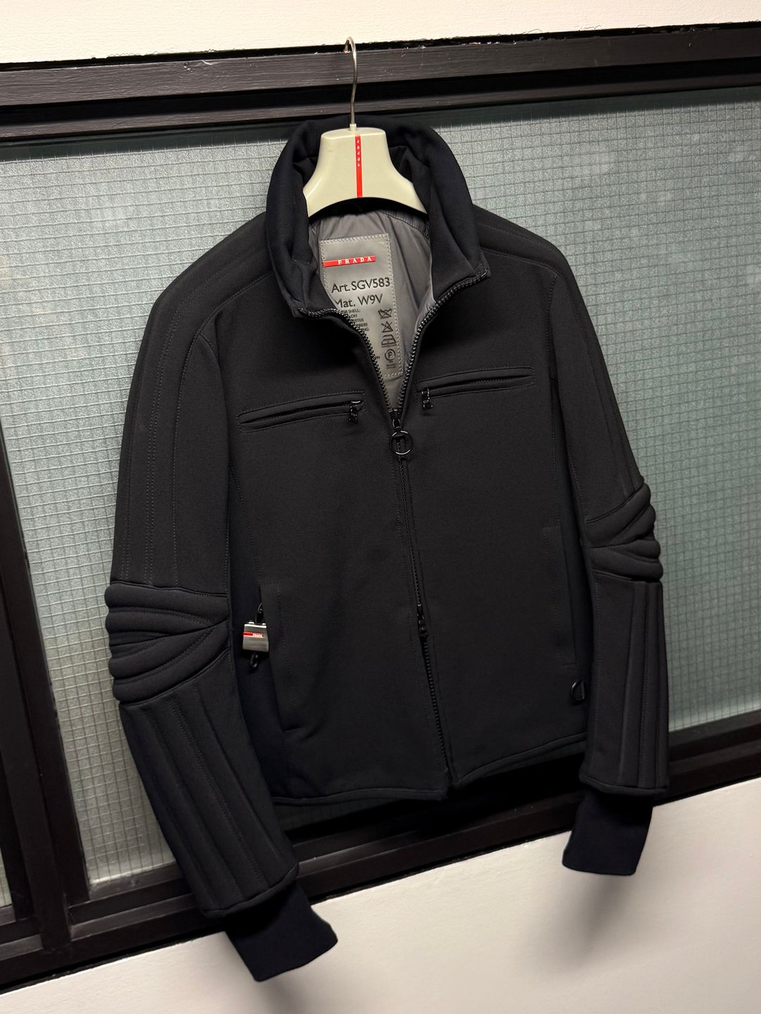 Thumbnail 6407df95-f149-4719-af2c-ad5ec4490150