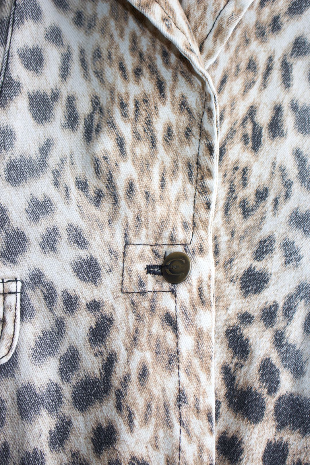 Thumbnail a0364901-d5f8-4102-b979-12991041988d