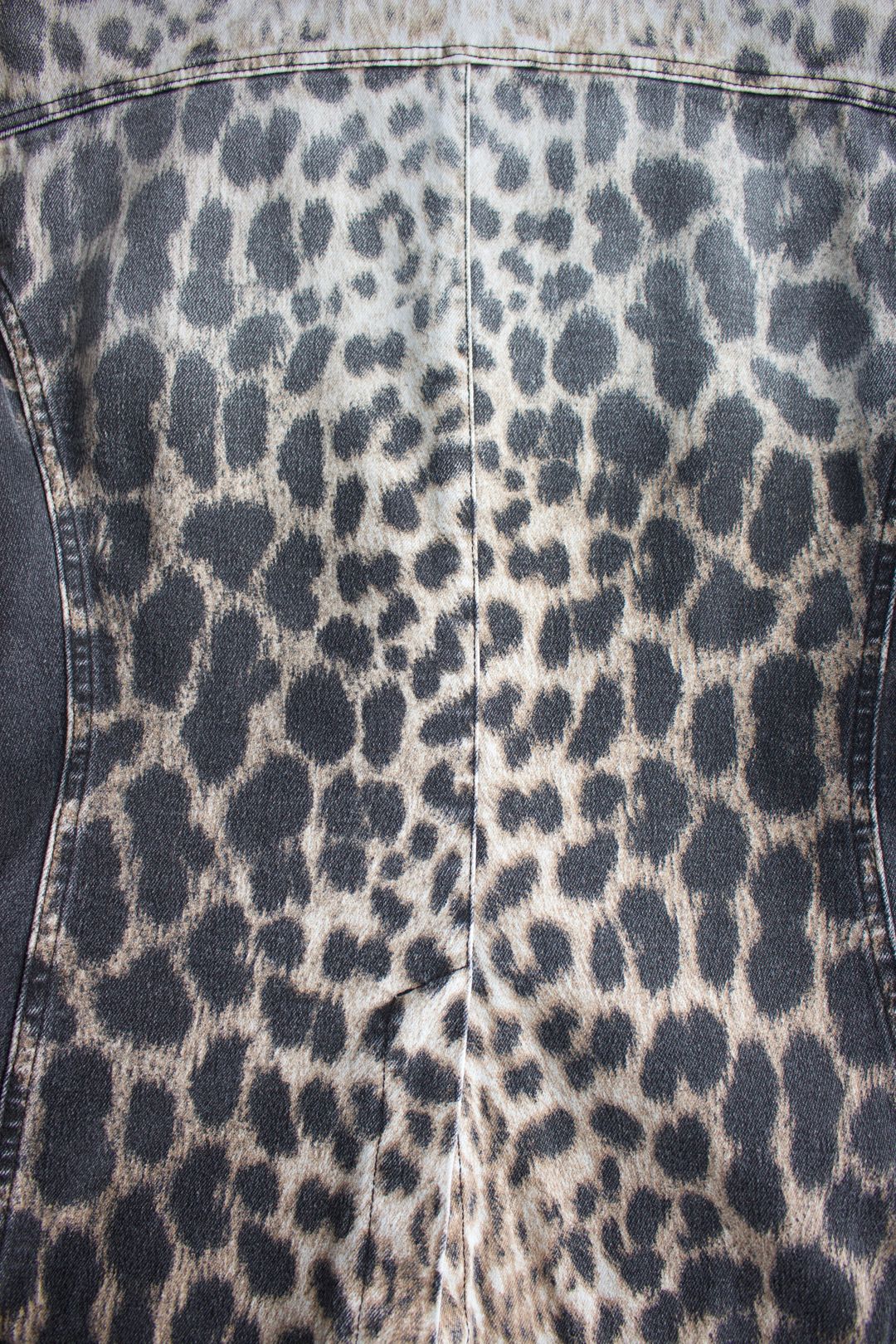 Thumbnail 40a7e0eb-e7d6-40ee-bedd-0835ce591053