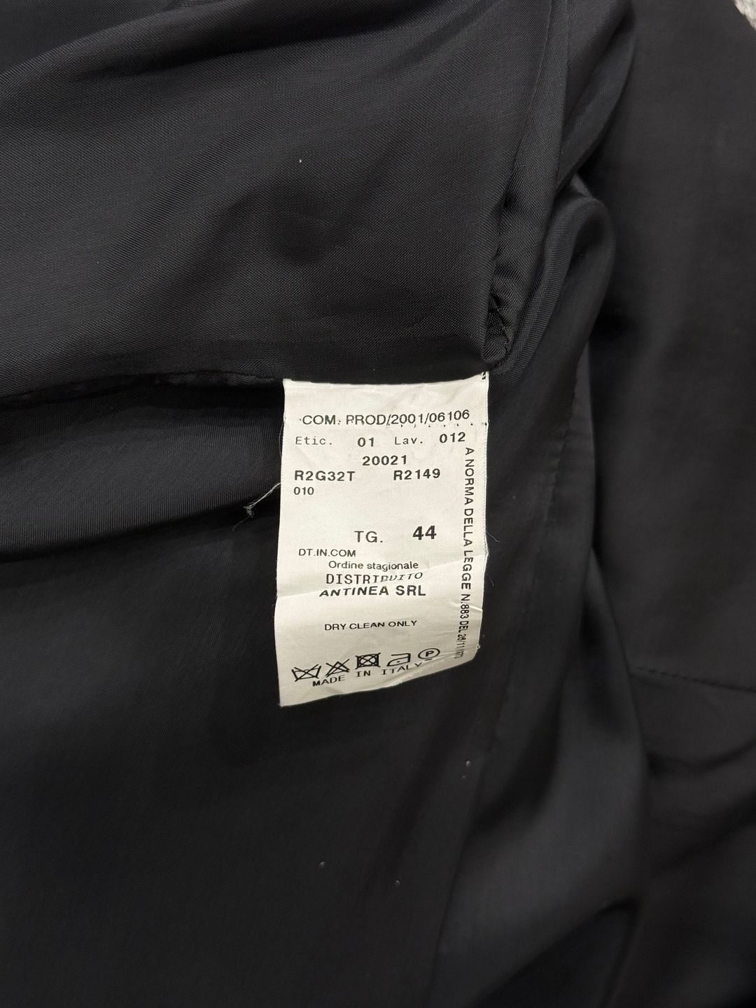 Thumbnail 9298ffed-3648-4467-b6a9-6df982f156a6