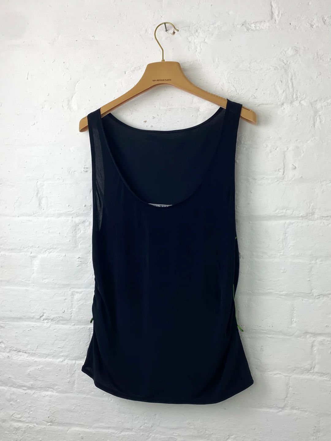 Thumbnail 56f2c562-38a0-4ada-a7fe-657e69e059c1