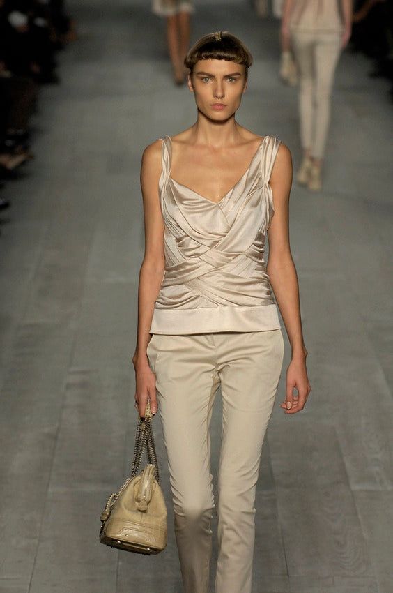 Thumbnail 0b499292-5706-4847-978a-bb94dc504862