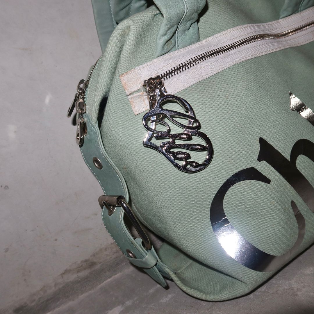 Thumbnail 565cbb47-6fd3-41dc-ba11-040c5b6ed100