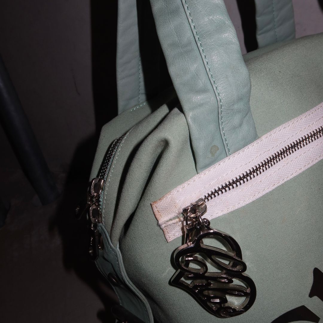 Thumbnail 85b5d4ab-d81b-4664-a3ec-d413b544e443