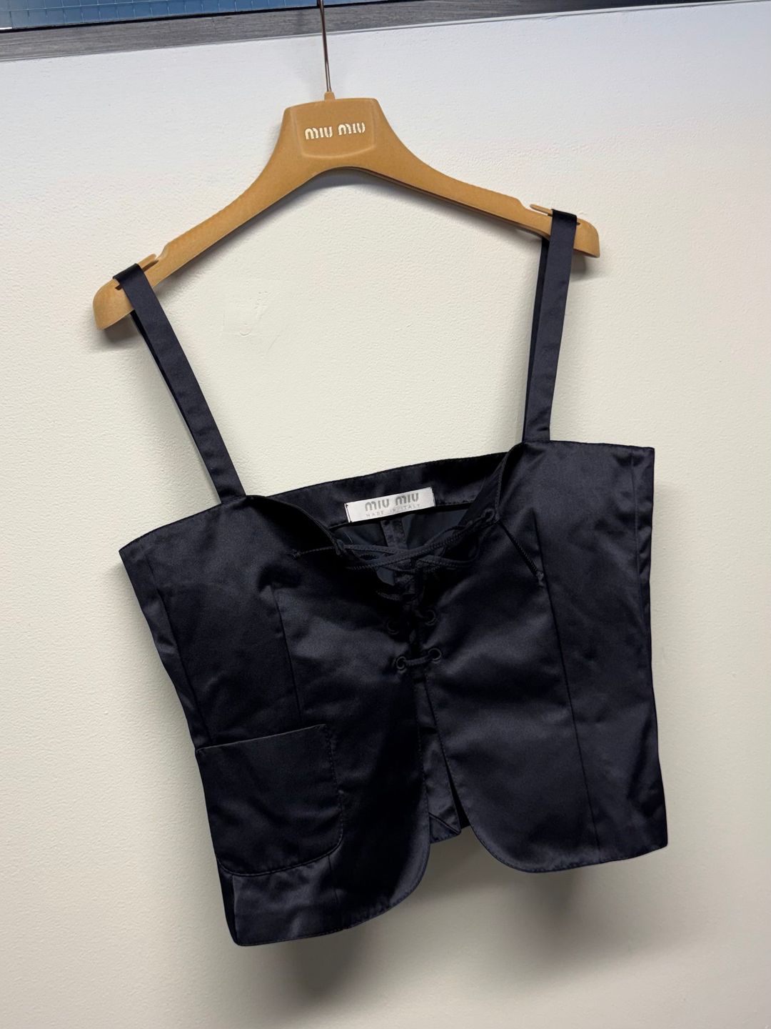 Thumbnail 2c2431b7-a2dd-4459-b8bc-fe333c0b37d8