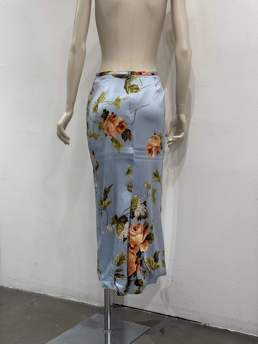 Thumbnail 9b47838d-235e-48e6-a47d-2bb237cd8ede