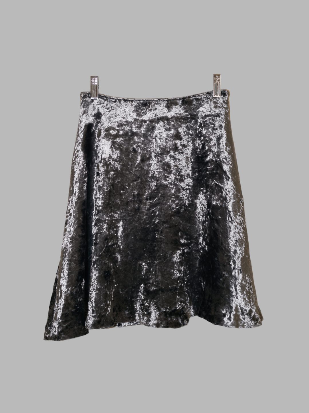 Yoshiki Hishinuma 1990s shiny silver velvet knee length skirt - size 1 S by Yoshiki Hishinuma in size XS from SKIRTS category