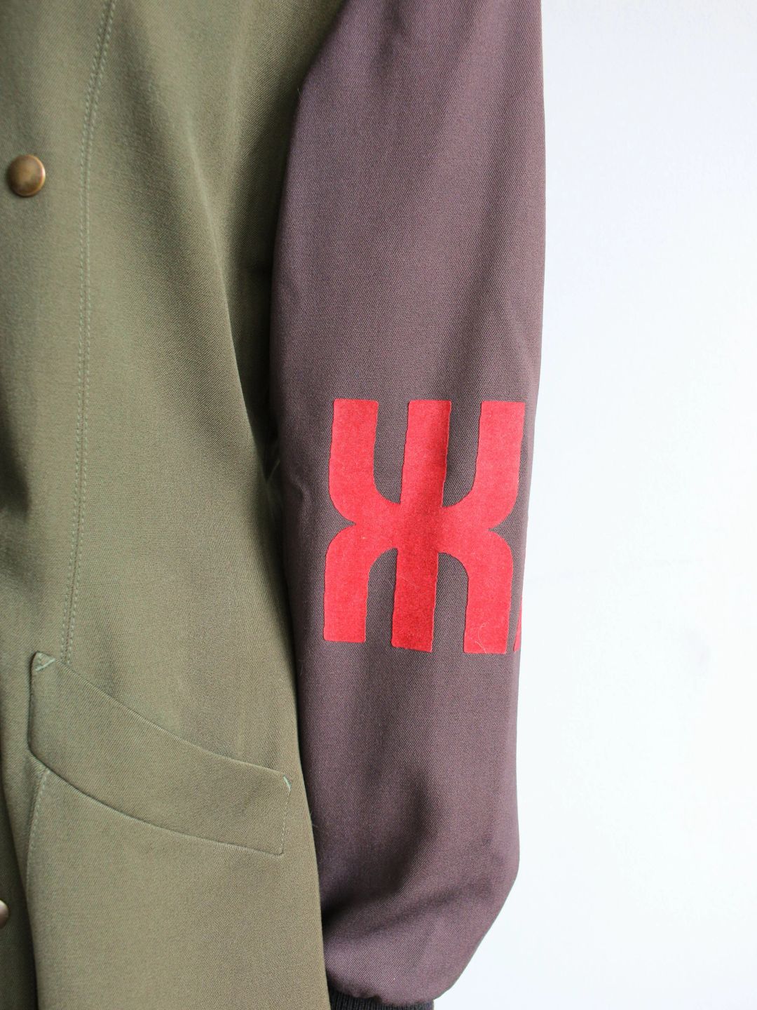 Thumbnail 085f90dd-5c4e-4704-87d6-f1a1affa2fd1