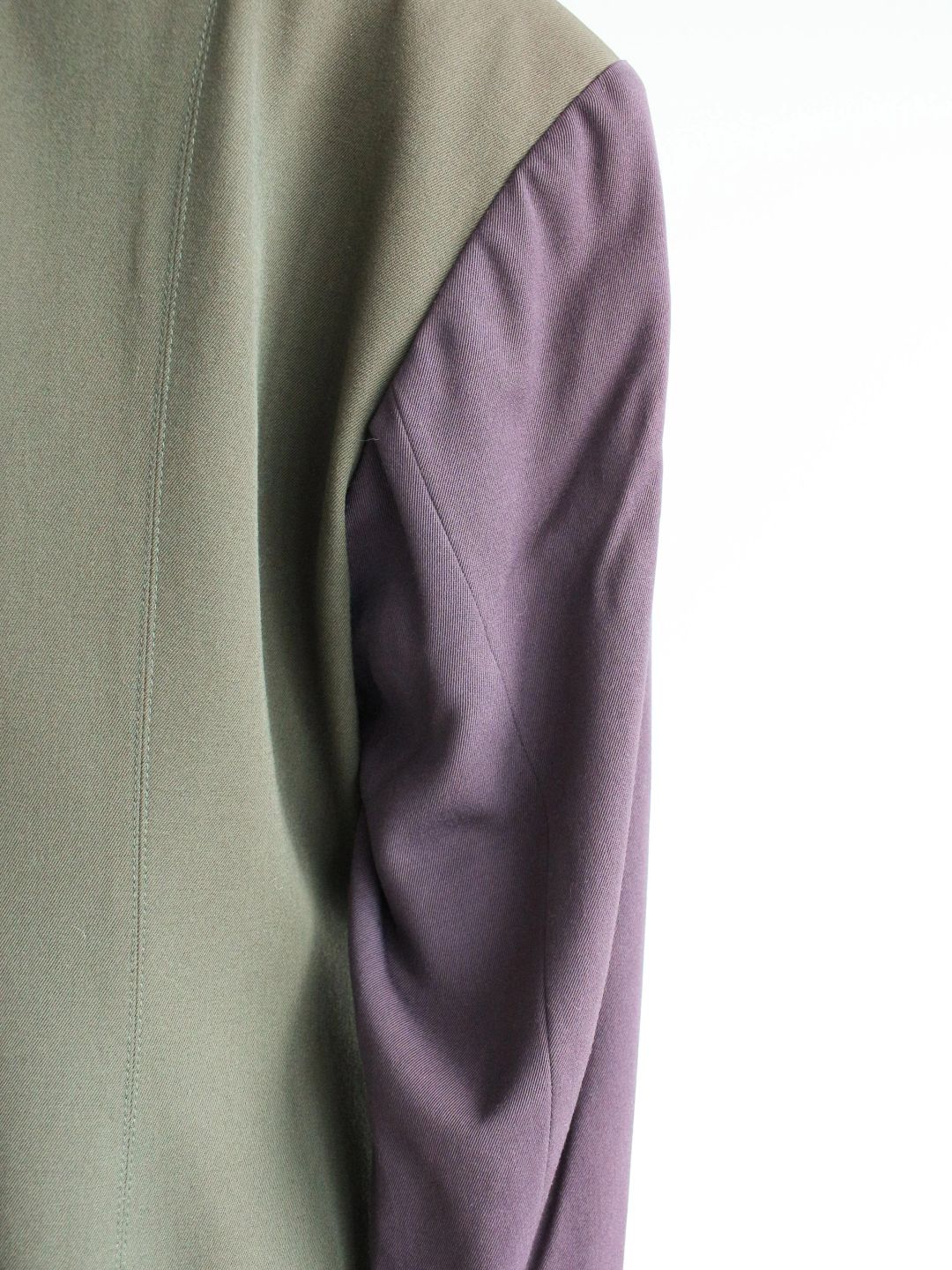 Thumbnail 372b07c0-2fde-4a7a-8a5b-c28cdc16d05a