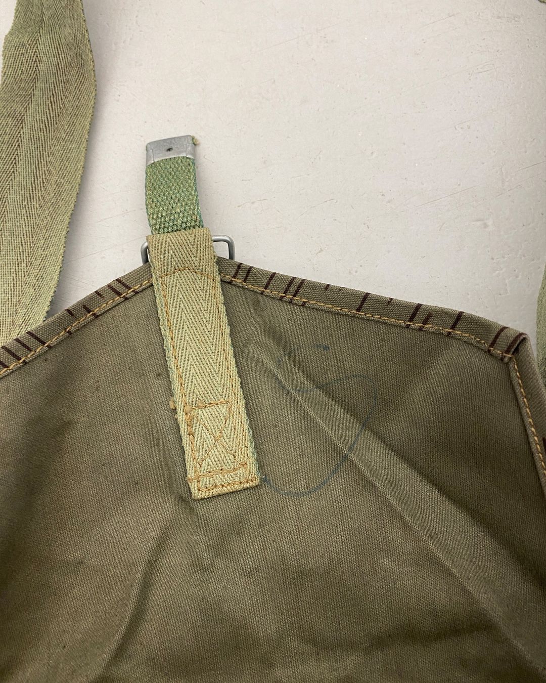 Thumbnail 6c886cab-6832-495f-9f20-0c3e20b6e026