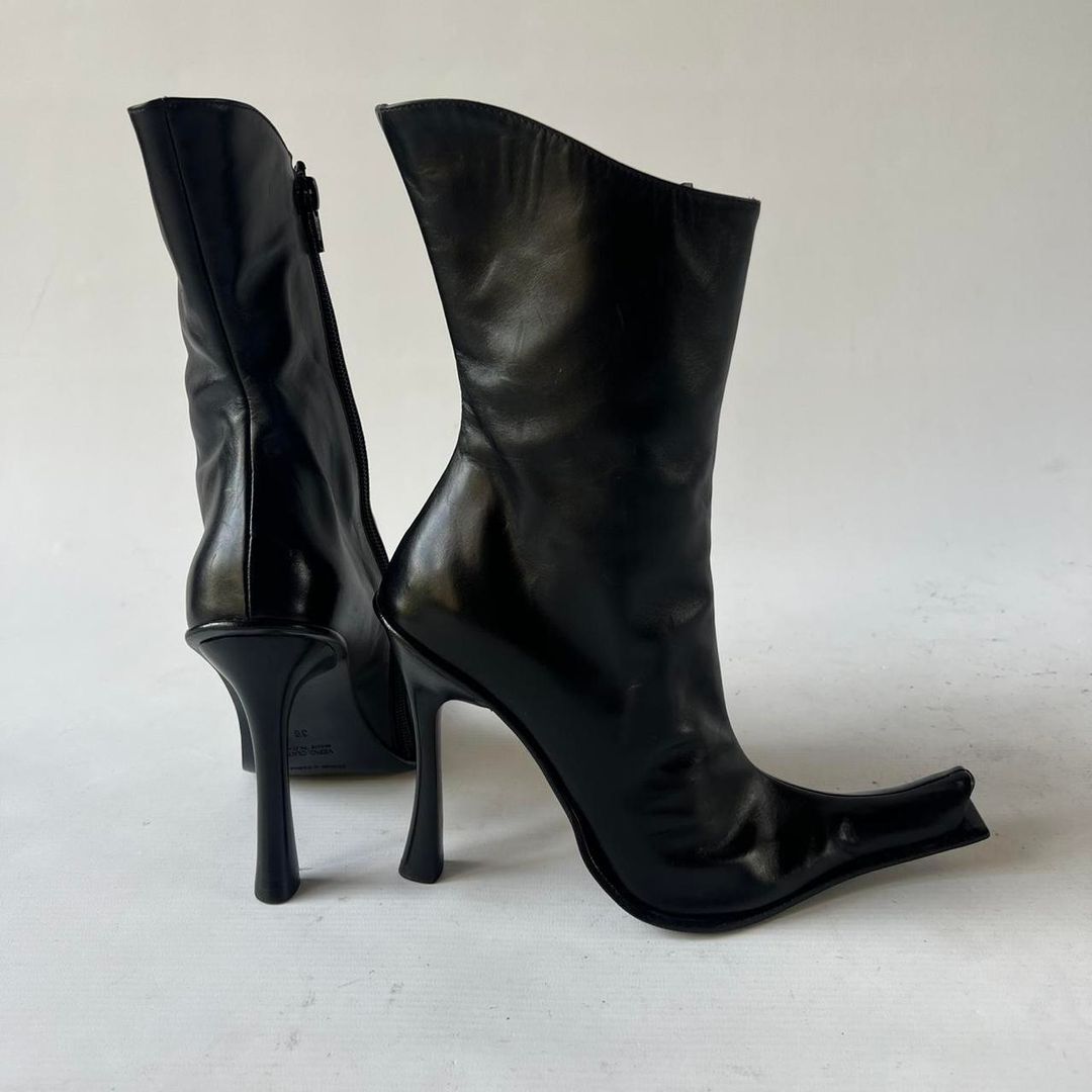 Thumbnail 0afb8631-a5a3-4946-ba3b-488c80e6c93b