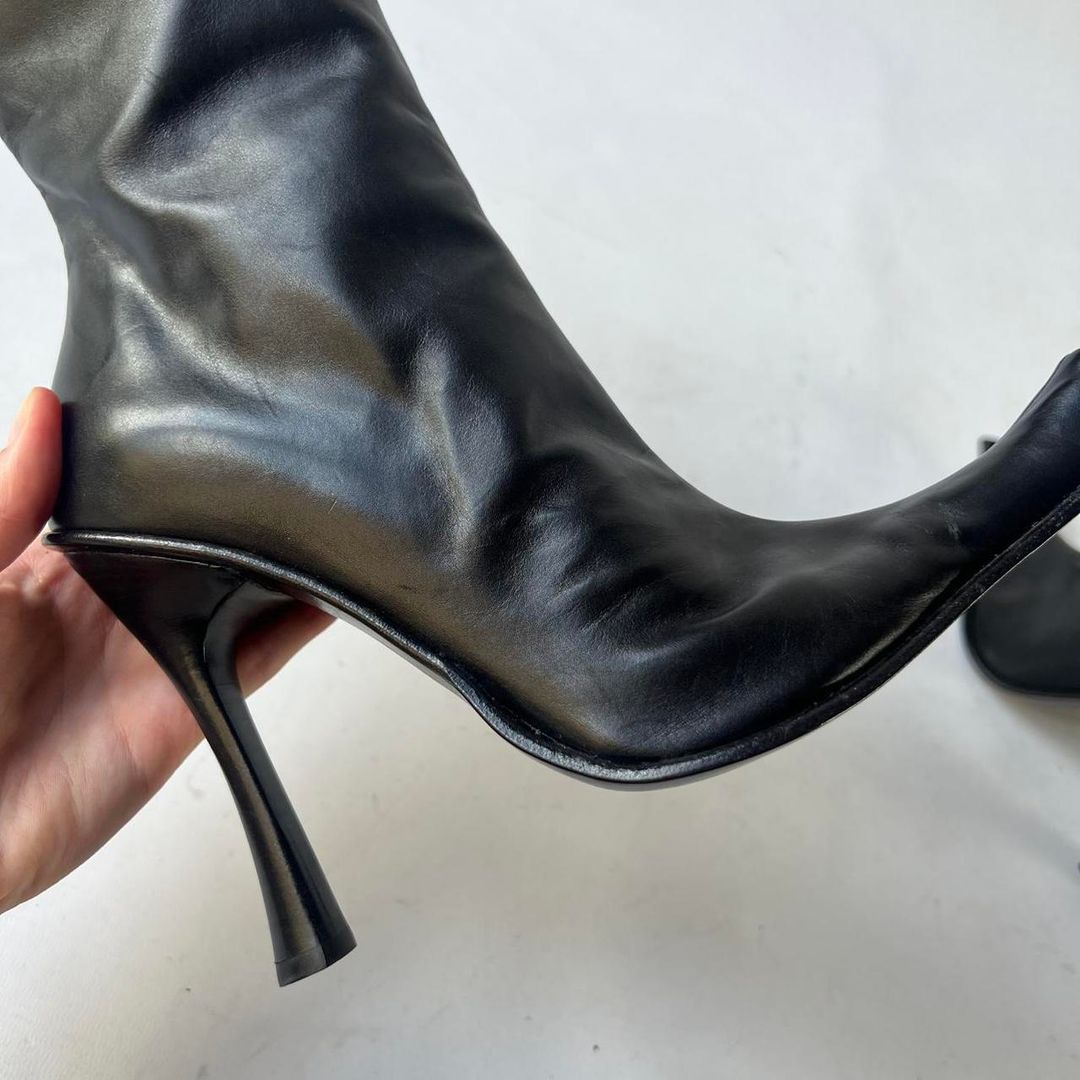 Thumbnail 9bee2e9b-7c6a-4836-bf99-6367692ece28