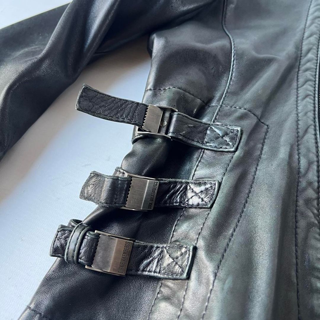 Thumbnail 01fe6a8f-81da-4a3e-bfab-57c0a24c9448