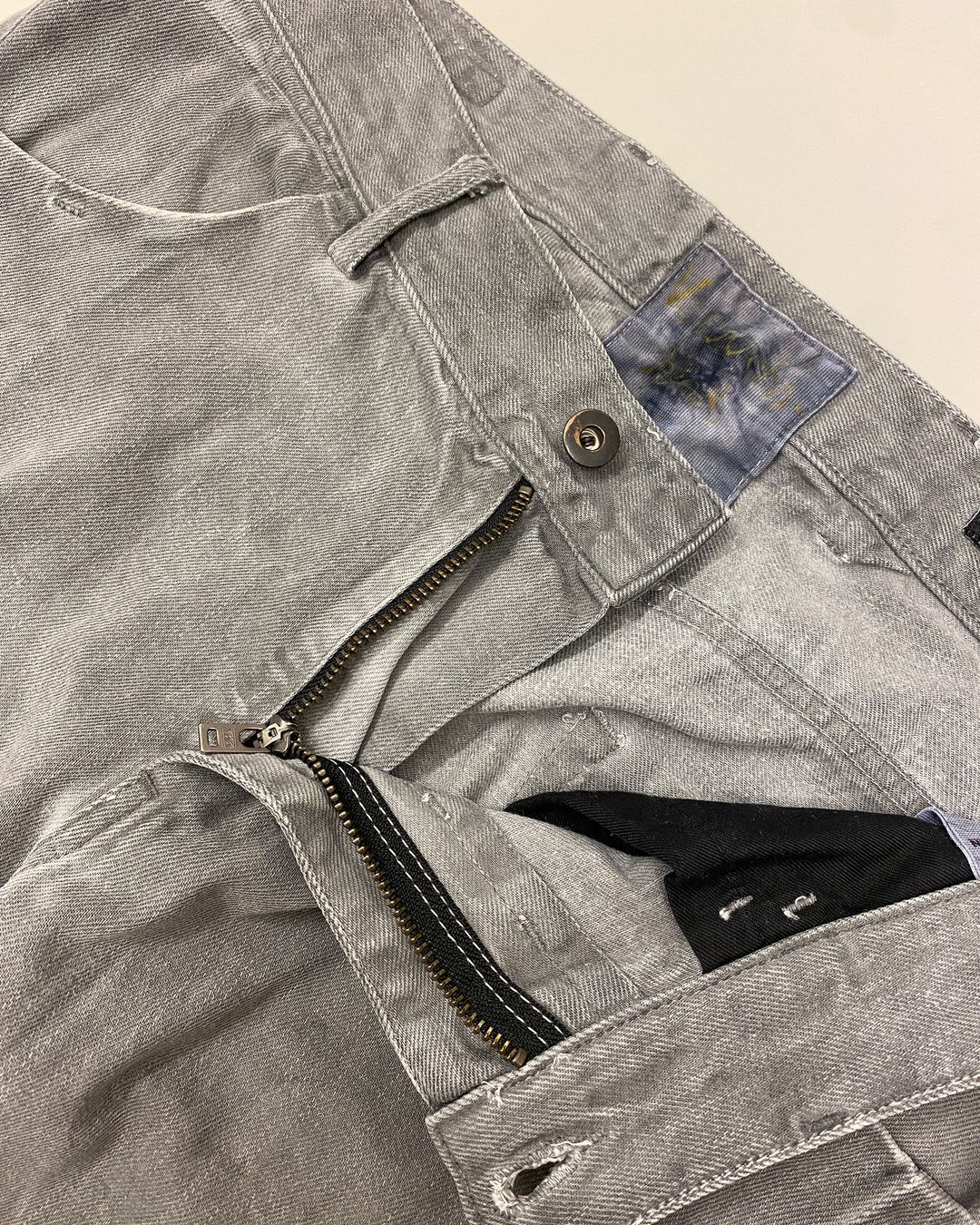 Thumbnail 6bb39aa4-e98a-405d-b50c-4dff5a3d6cd5