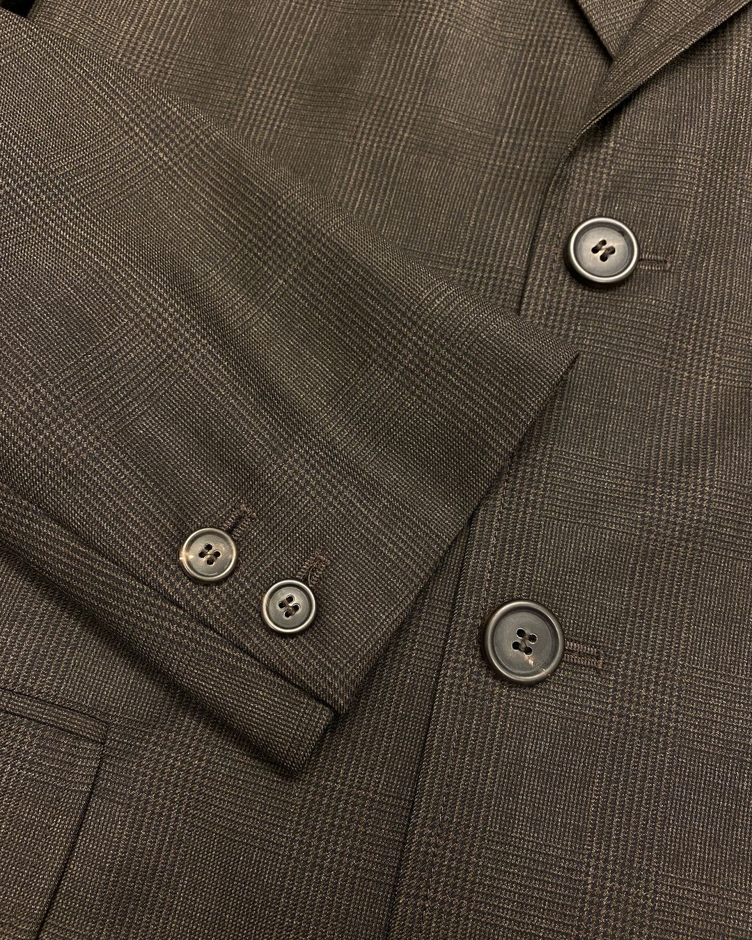 Thumbnail 4616c6a6-923b-4166-b1b8-e8cadb437315