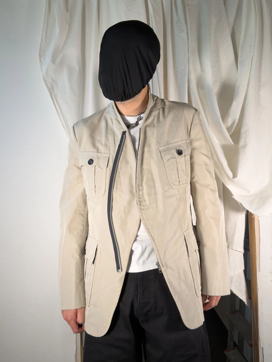 Thumbnail e6a77713-537a-408e-860a-770113acc08a