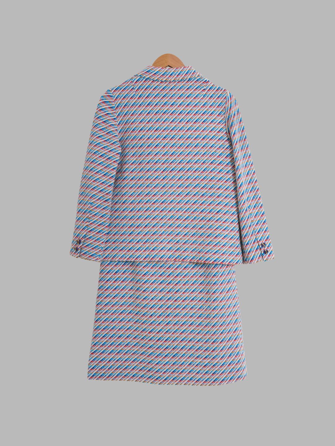 Thumbnail 9b329325-e5a5-43f9-8822-9edc96bbc384