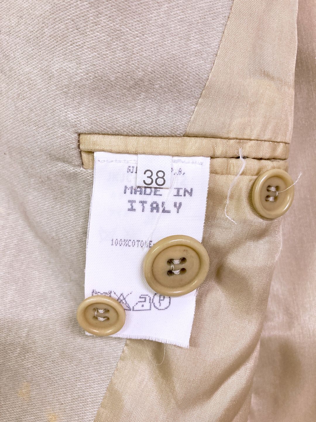 Thumbnail 54414eee-d08b-48c1-9562-e0ee8c872f98