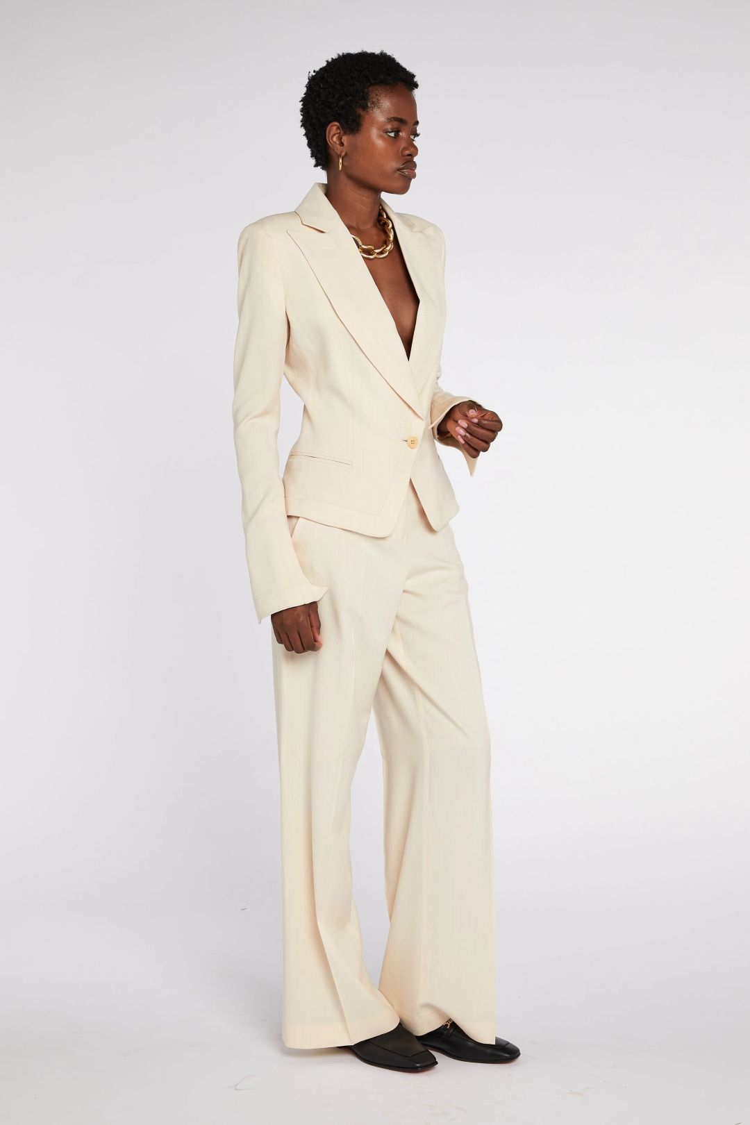 Thumbnail 485f9487-2910-4d62-bc63-8d393a4c88ca