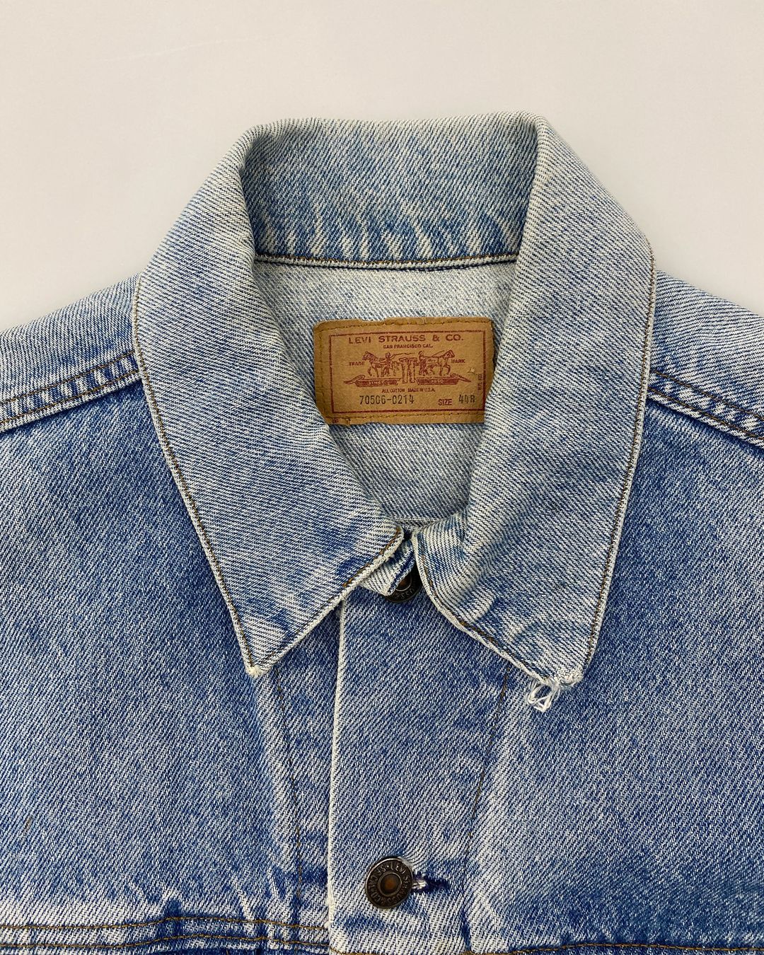 Thumbnail 327faa63-b905-4c0a-87b1-ab1dc8629e59