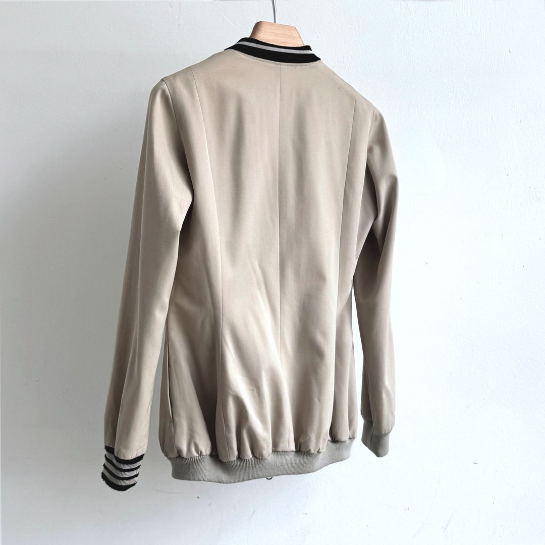 Thumbnail 0ebc50c5-9a7b-45e8-85b2-37a90f71779d