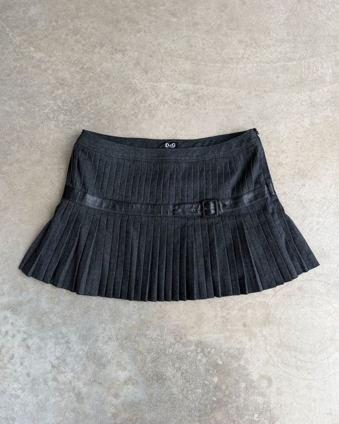Dolce and Gabbana D&G Pleated Mini Skirt – M by DOLCE & GABBANA in size S from SKIRTS category