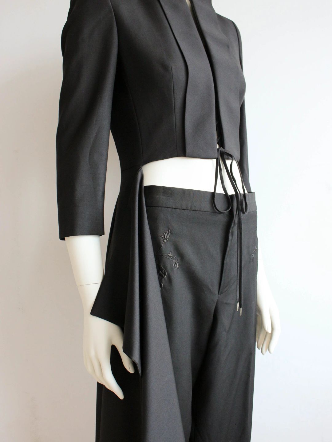 Thumbnail 096f9f73-00e7-482b-959e-51ef6ab35a12