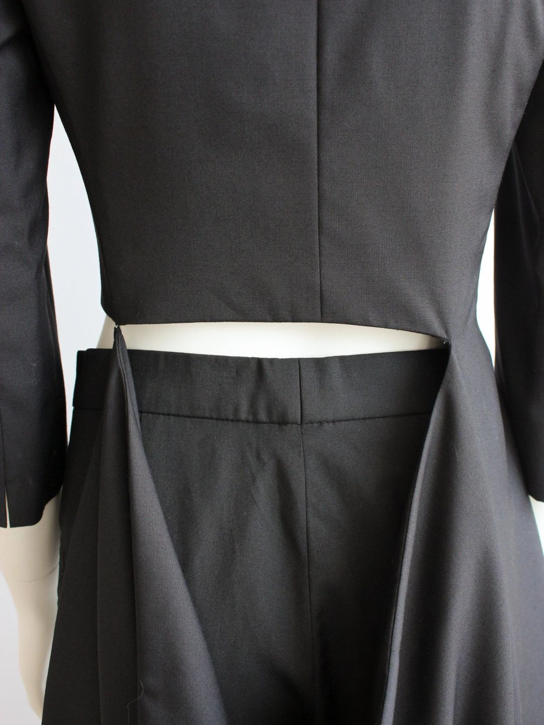 Thumbnail 35f61fa3-c757-4ec6-8e69-9fae27931820