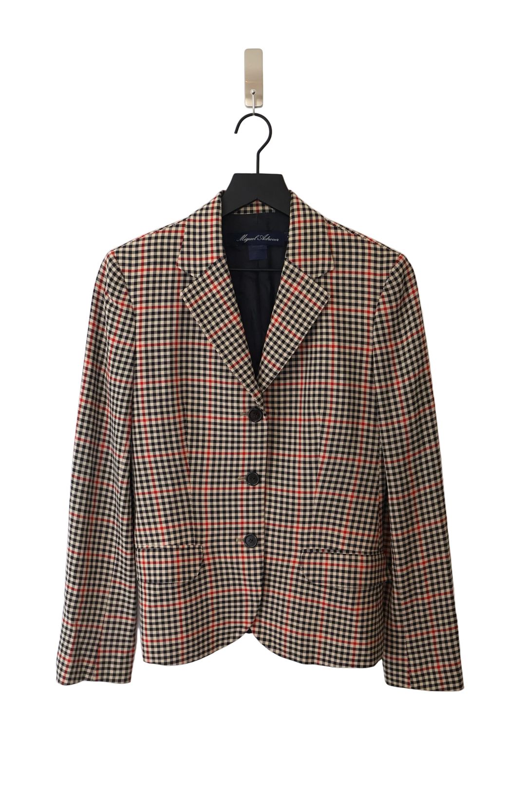 Thumbnail 898a90d9-e2a5-4957-8efe-9066ea61f28b