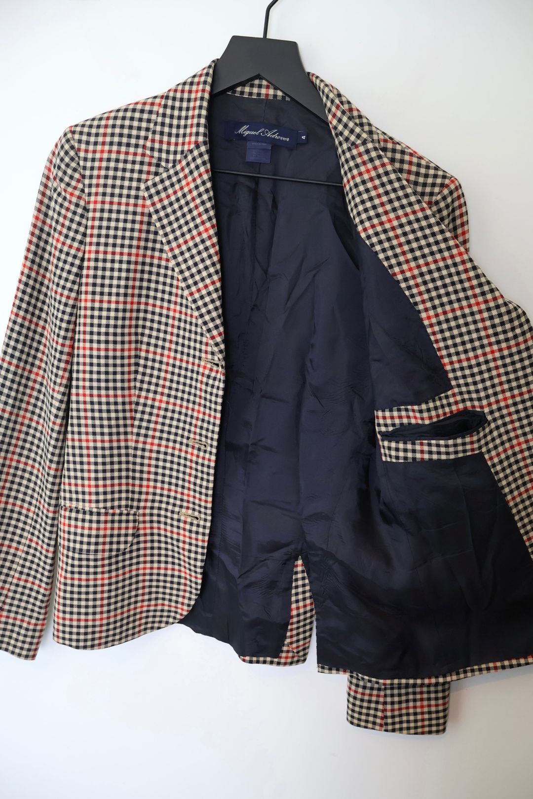 Thumbnail 451f185d-f9ae-4e1f-8f15-21821a9865e0