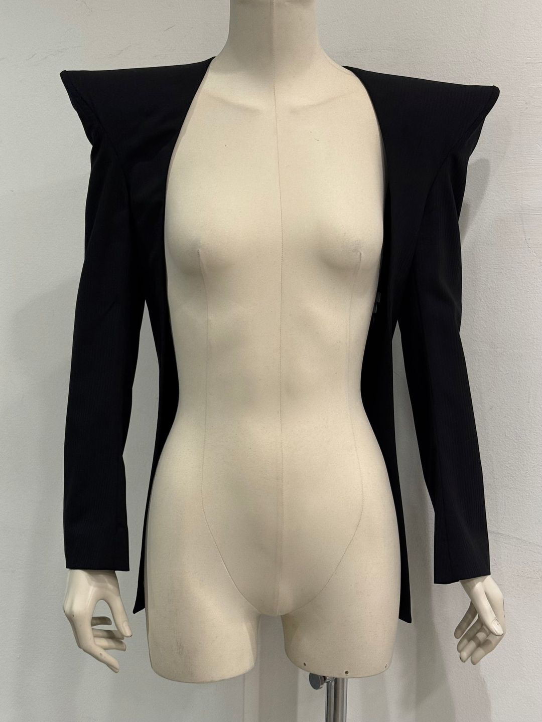 S/S 2008 Maison Margiela runway sculptural shoulder jacket by MAISON MARGIELA in size FR 40 from COATS & JACKETS category