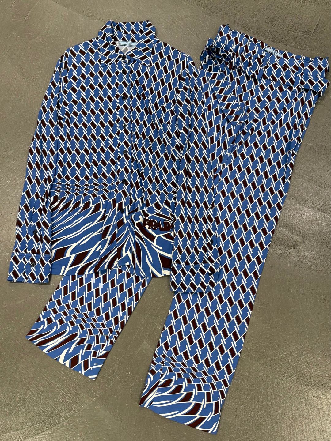 2019 Prada Psychedelic Argyle print set by PRADA in size EU 42 from TOPS category