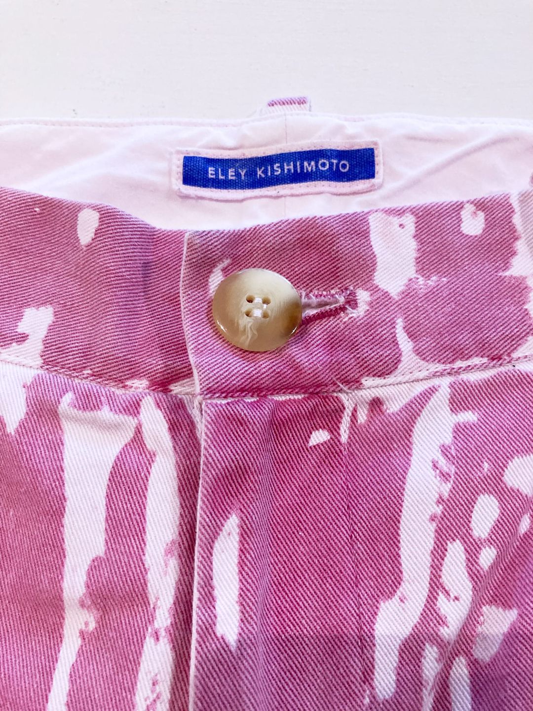 Thumbnail 27f34b6e-e029-4663-8774-cfed9fa736aa