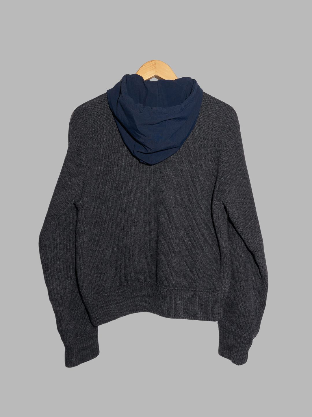 Thumbnail 30367f7e-111f-4955-9eb1-4770a3b615f6