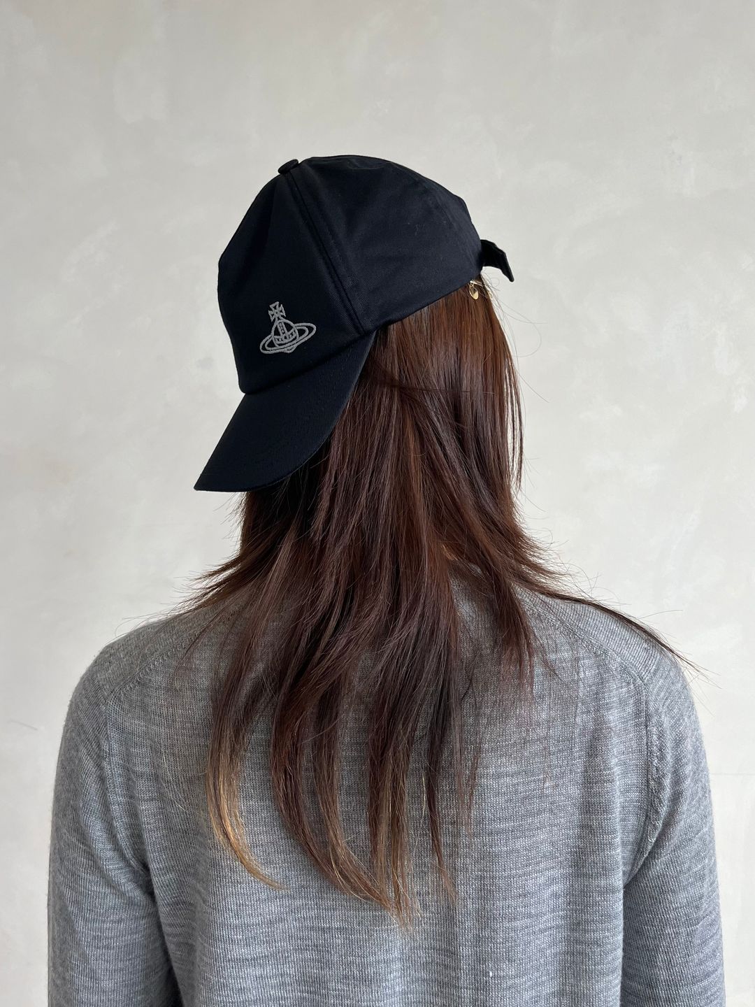 VIVIENNE WESTWOOD ORB CAP by VIVIENNE WESTWOOD in size L from ACCESSORIES category