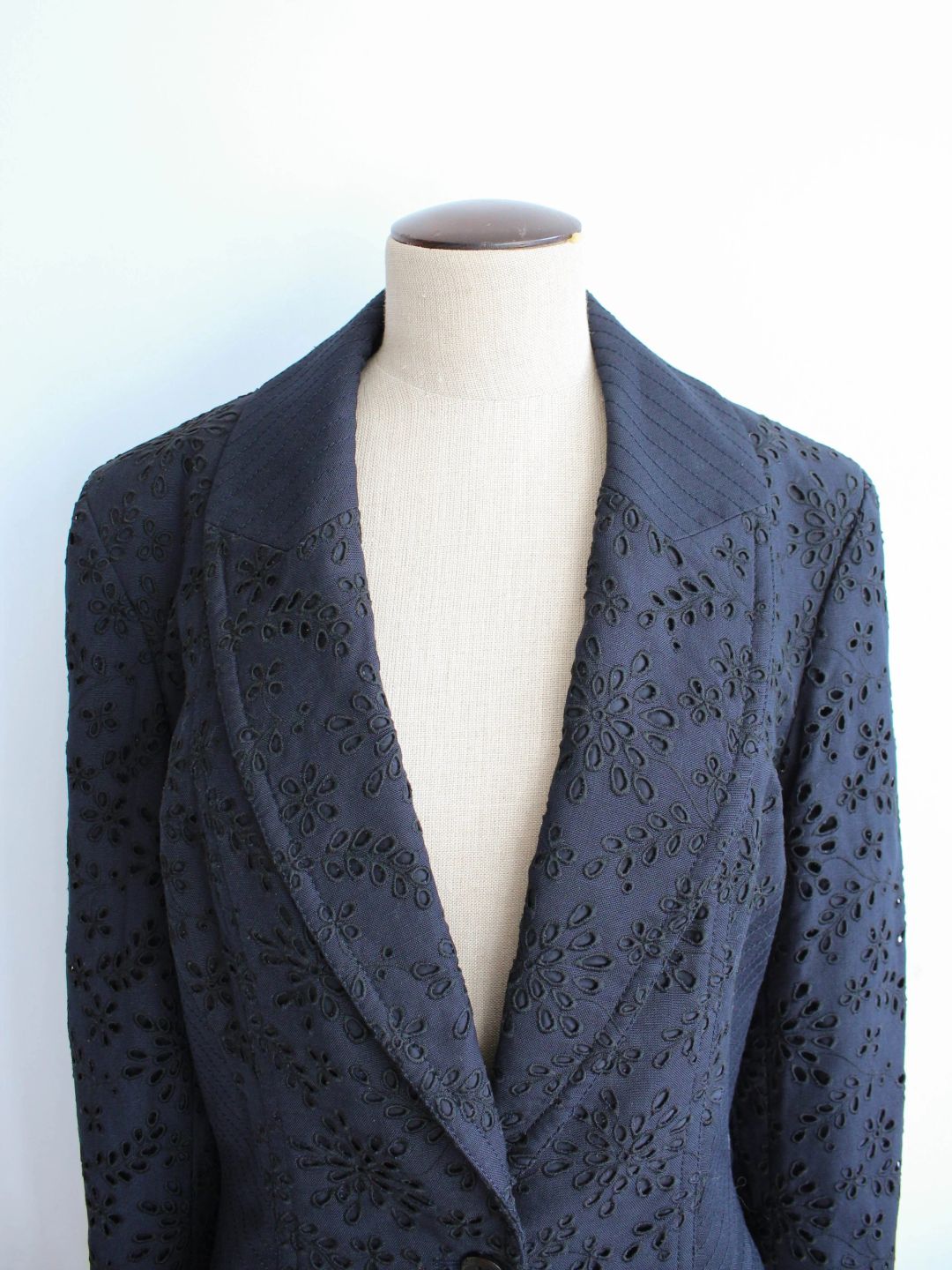 Thumbnail 9e8988b3-3abc-499e-9a73-ea0353b35f65