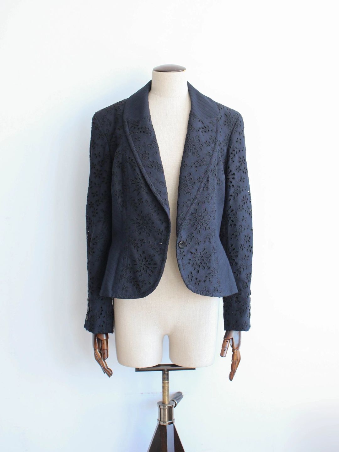 Thumbnail 68dde85a-351f-4b64-a3b9-667bcc04b78f