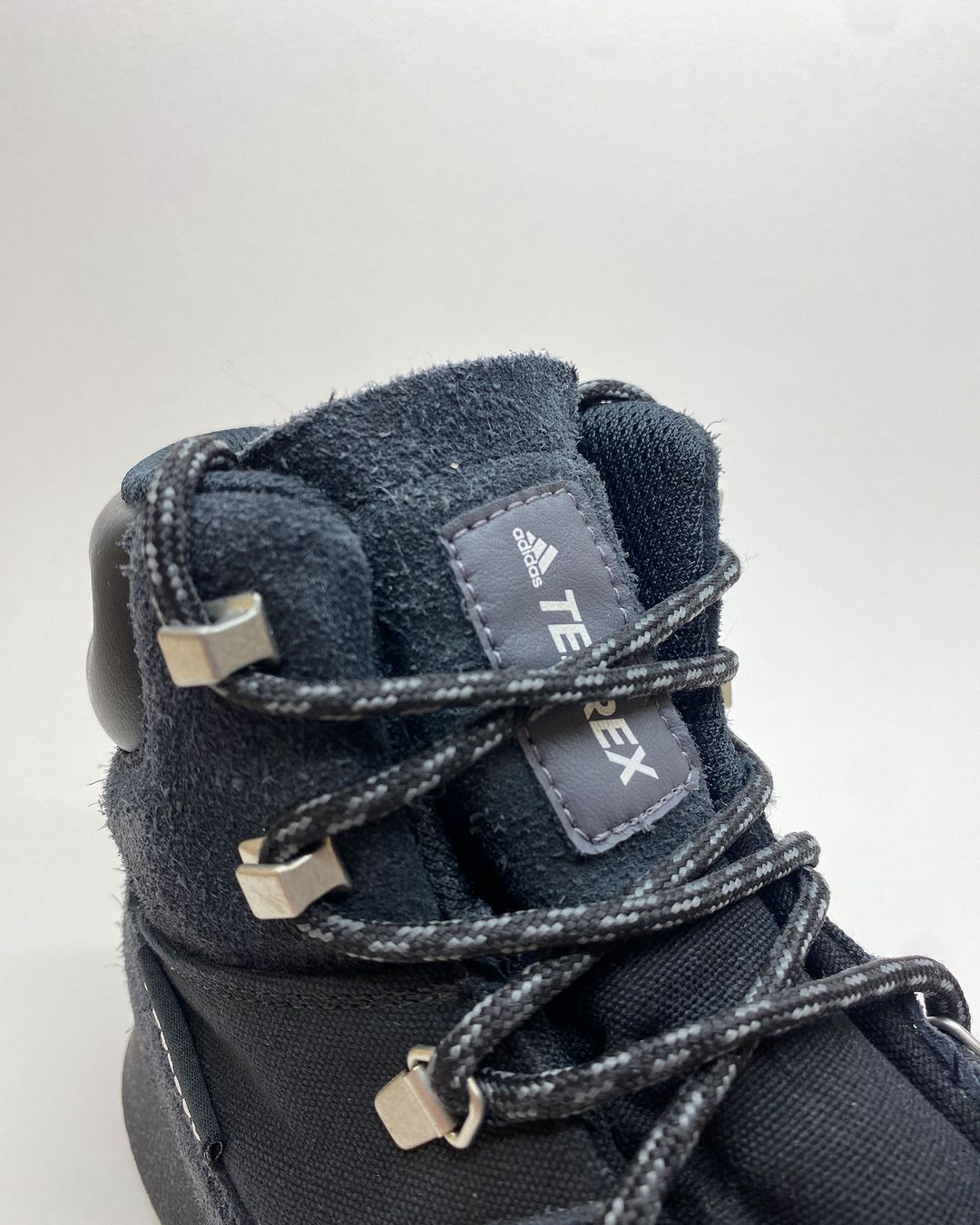 Thumbnail 35cee8c0-1c14-4747-a044-af8900ff1ab2