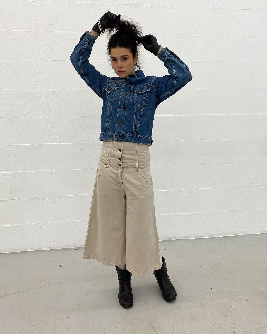 Thumbnail 38c5f529-00ff-45a9-b341-68a8f07c827d