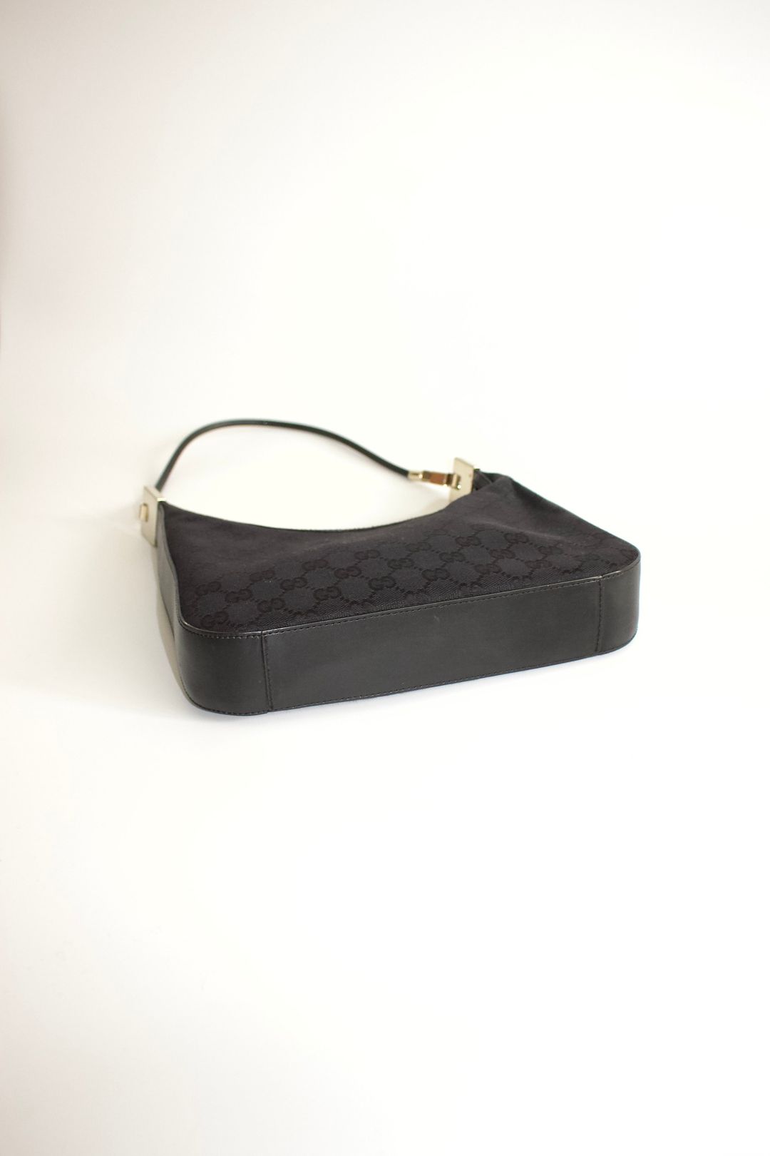 Thumbnail 5eed65b7-9f3f-489e-aa92-401e6c472f4c