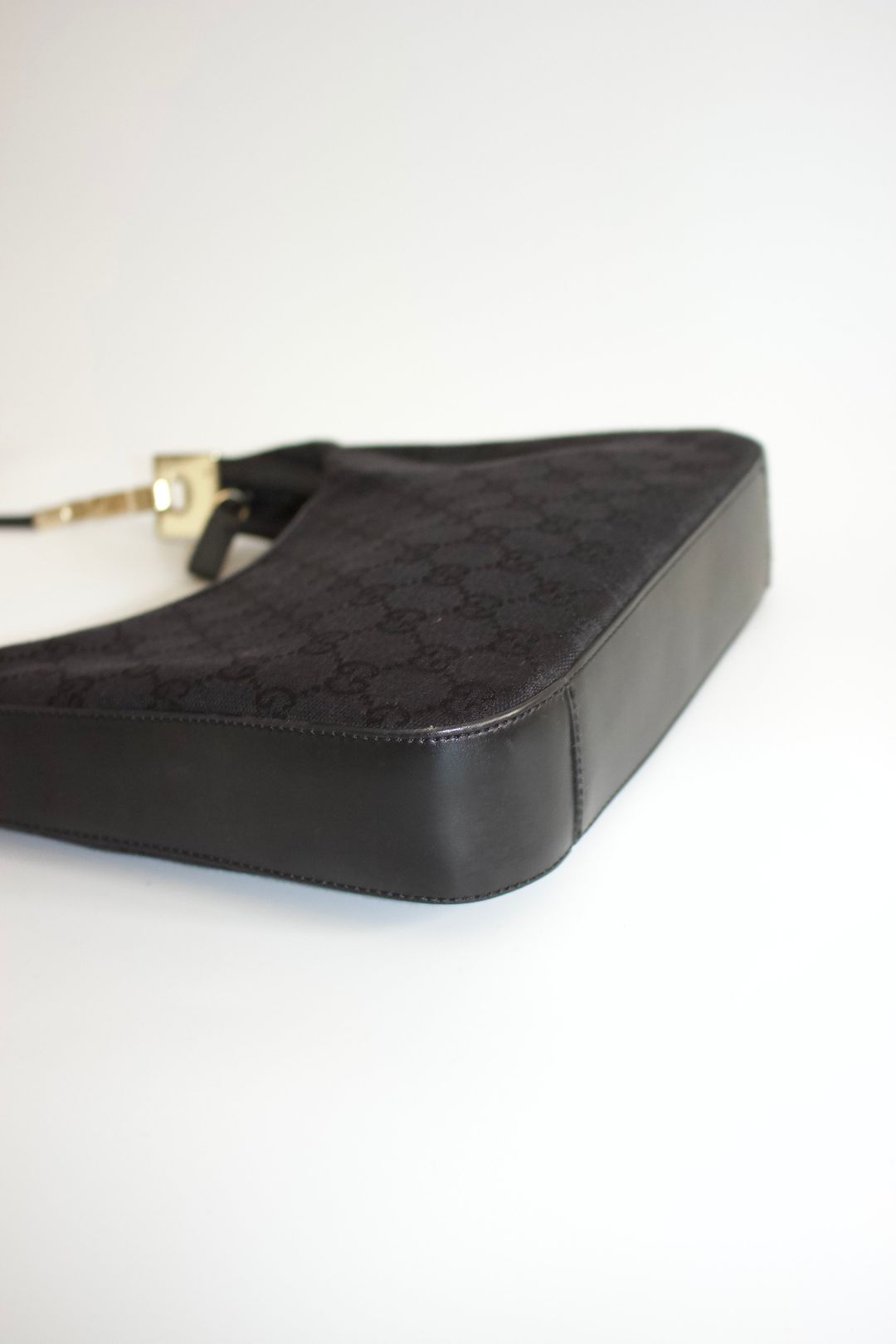 Thumbnail 31d36409-7c52-4881-ac1c-b4579ecf7fcd