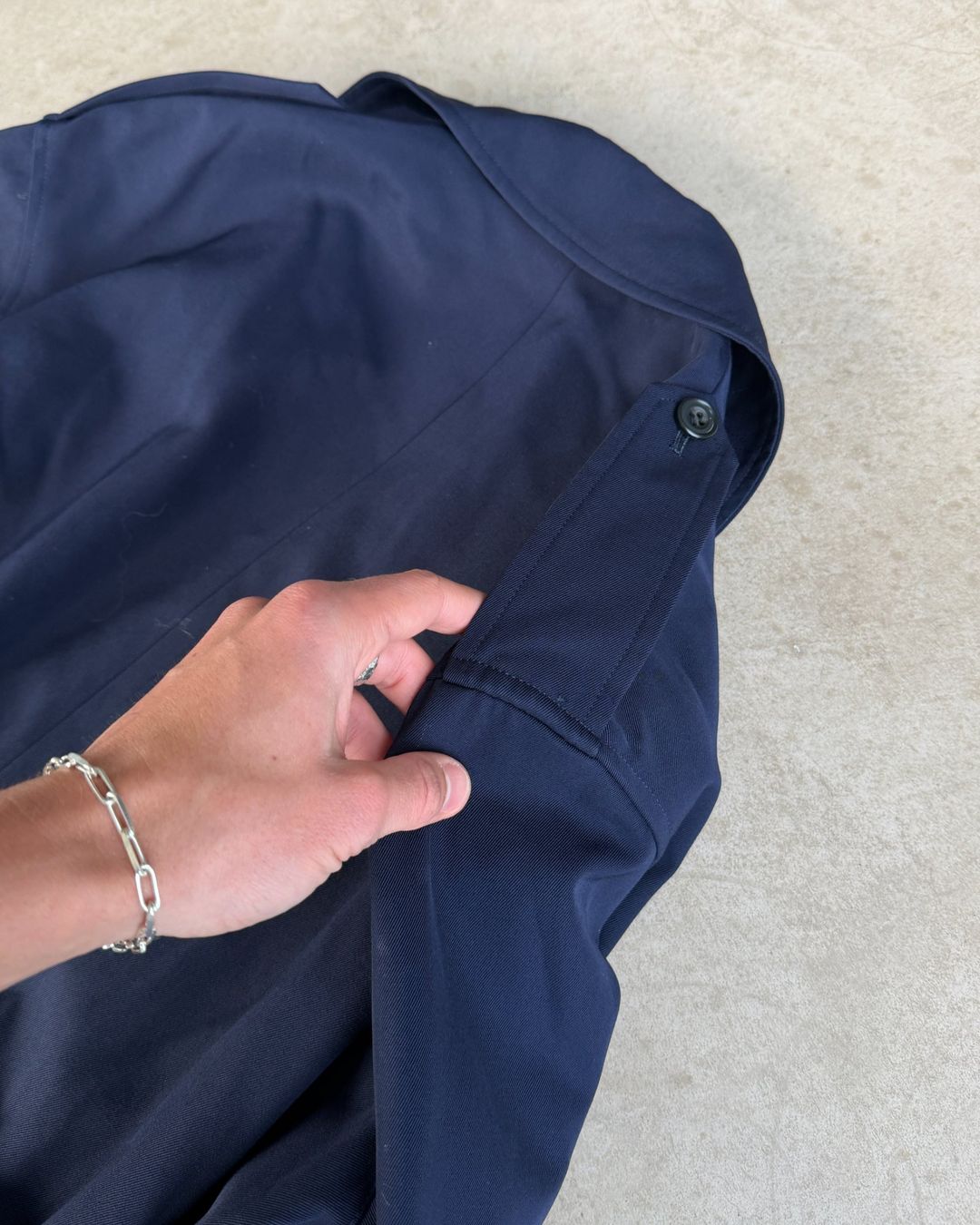 Thumbnail 365608e3-0ef7-4fca-ab5b-49cd83a342e9