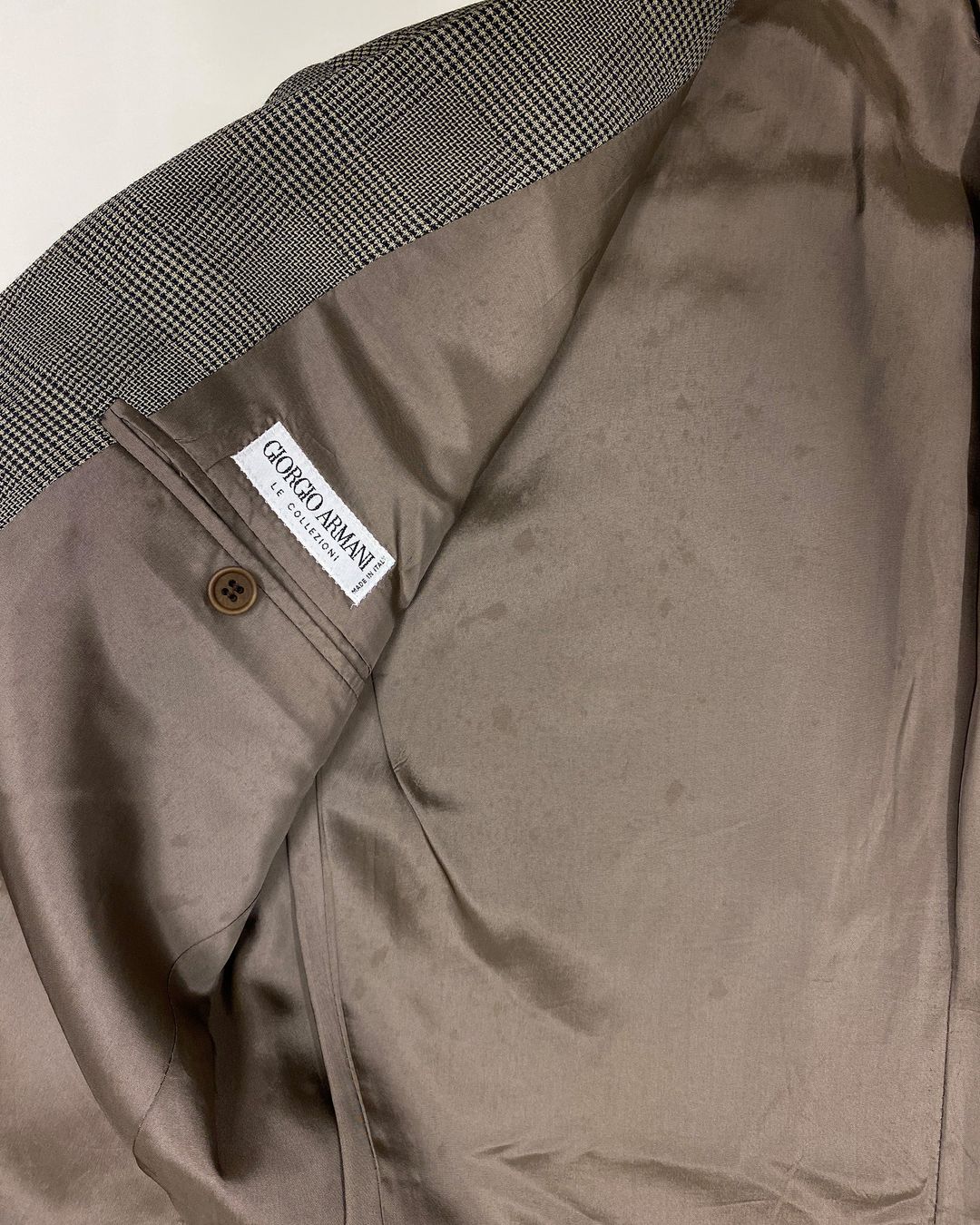 Thumbnail 22c988fa-4c8f-4c55-b040-26cb838b33dc