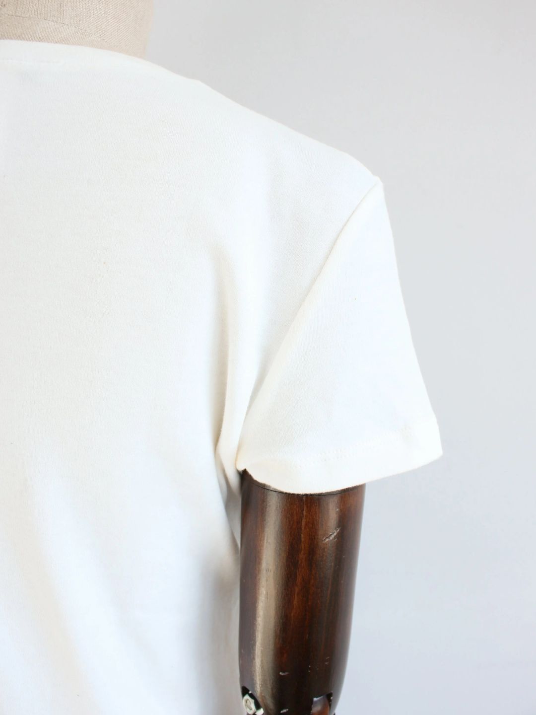 Thumbnail 9723d5cf-eb53-444b-92af-24e570ce254e